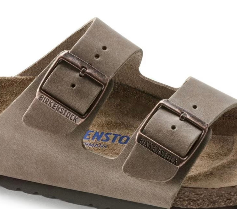 Birkenstock Arizona Sandals - Tobacco Brown