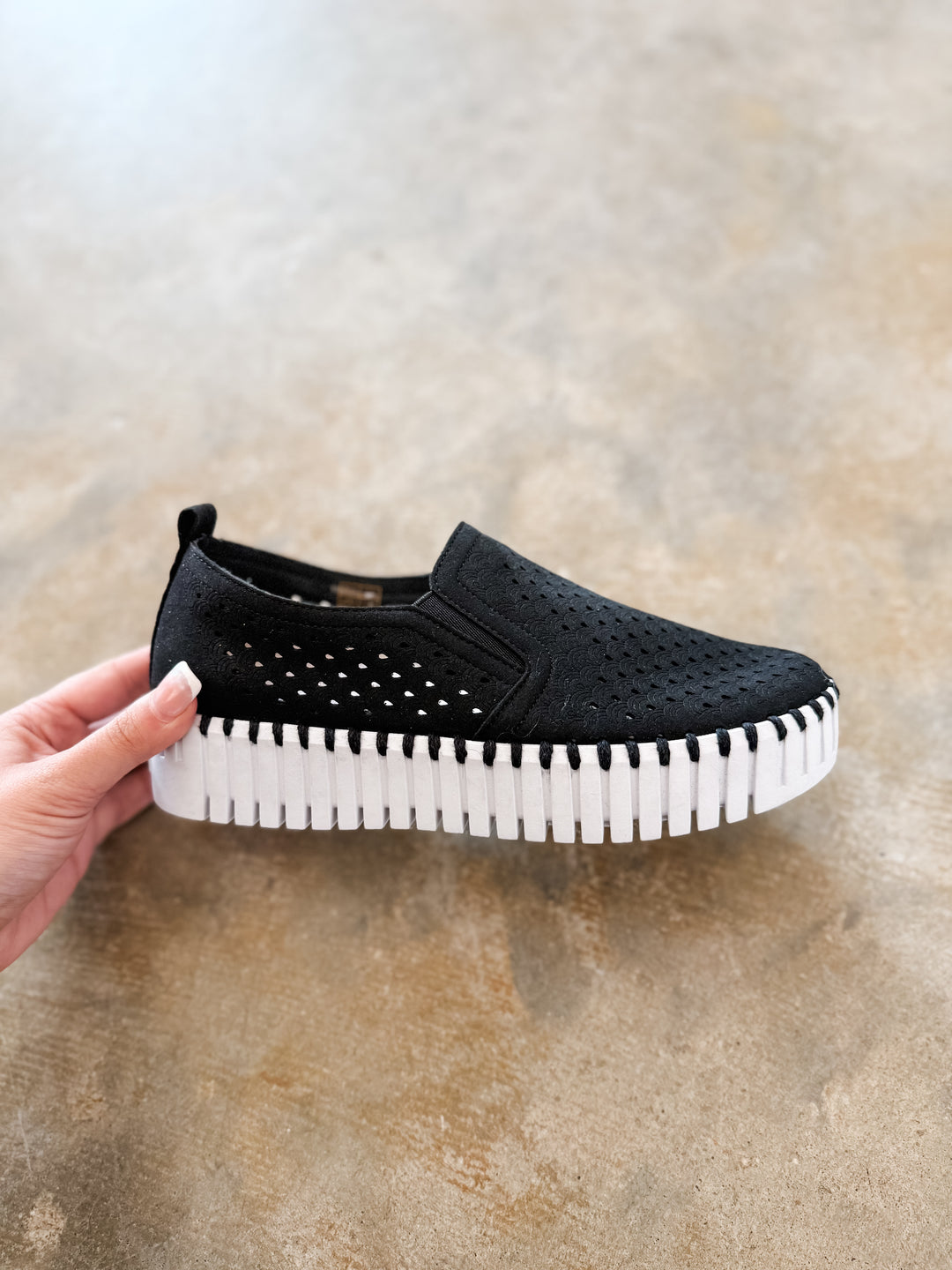 Tulip Slip On Shoe - Black Scales