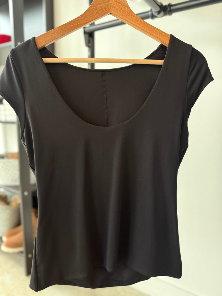 Brida Low Back Top