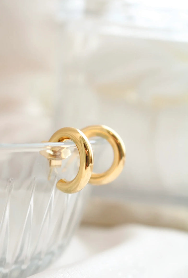 The Bitty Bett Earrings - Gold