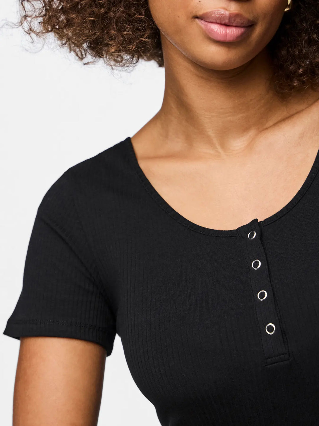 Kitte Henley Tee