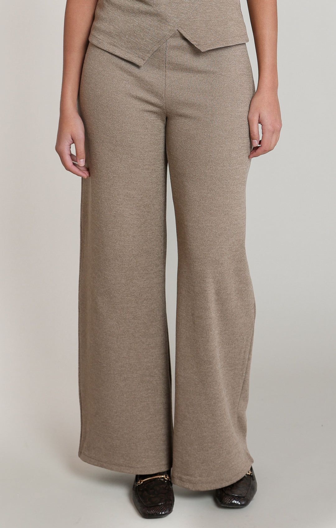 Heathered Pull On Pant